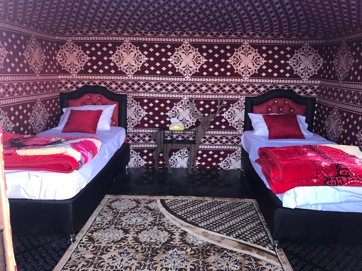 Wadi Rum Quiet Village Camp ภายนอก รูปภาพ