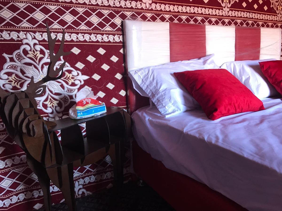 Wadi Rum Quiet Village Camp ภายนอก รูปภาพ